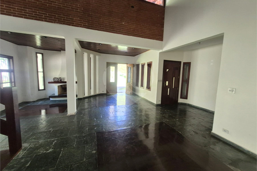 Casa à venda ou para alugar com 4 suítes no condomínio Parque Imperial da Cantareira, Mairiporã - SP