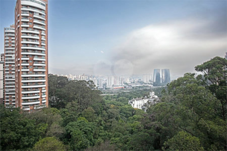 Apartamento à venda com 4 suítes em Panamby, São Paulo, SP