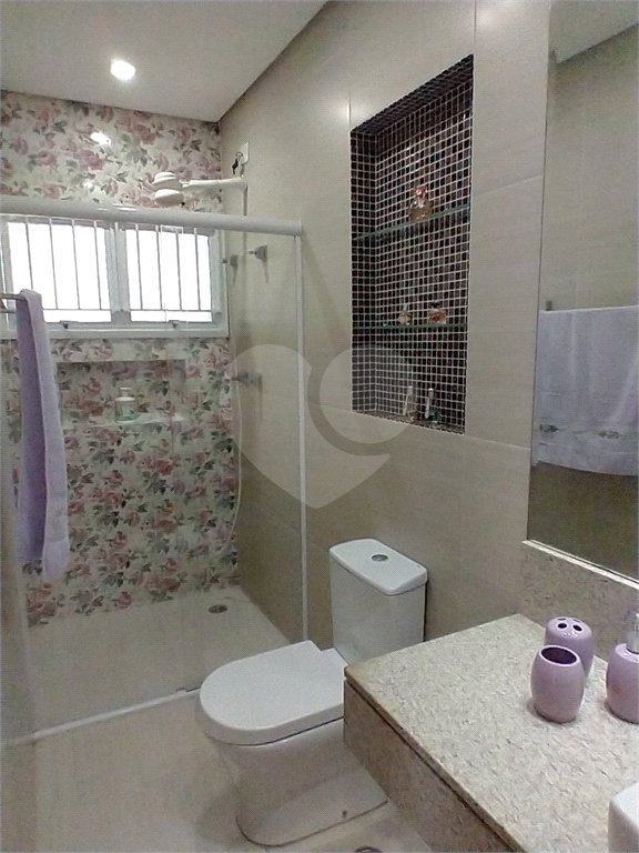 Sobrado à venda com 3 quartos, sendo 1 suíte, em Vila Pita, São Paulo, SP