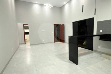 Casa à venda com 3 quartos, sendo 1 suíte, em Jardim Santa Cecília, Ribeirão Preto, SP
