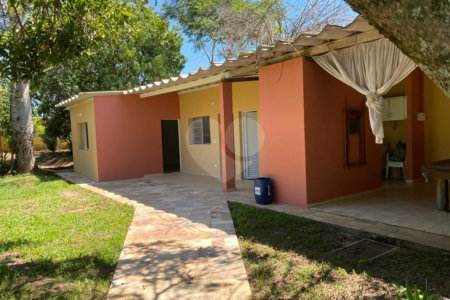 Chácara à venda com 3 quartos, sendo 1 suíte,  em Micai, Salto, SP
