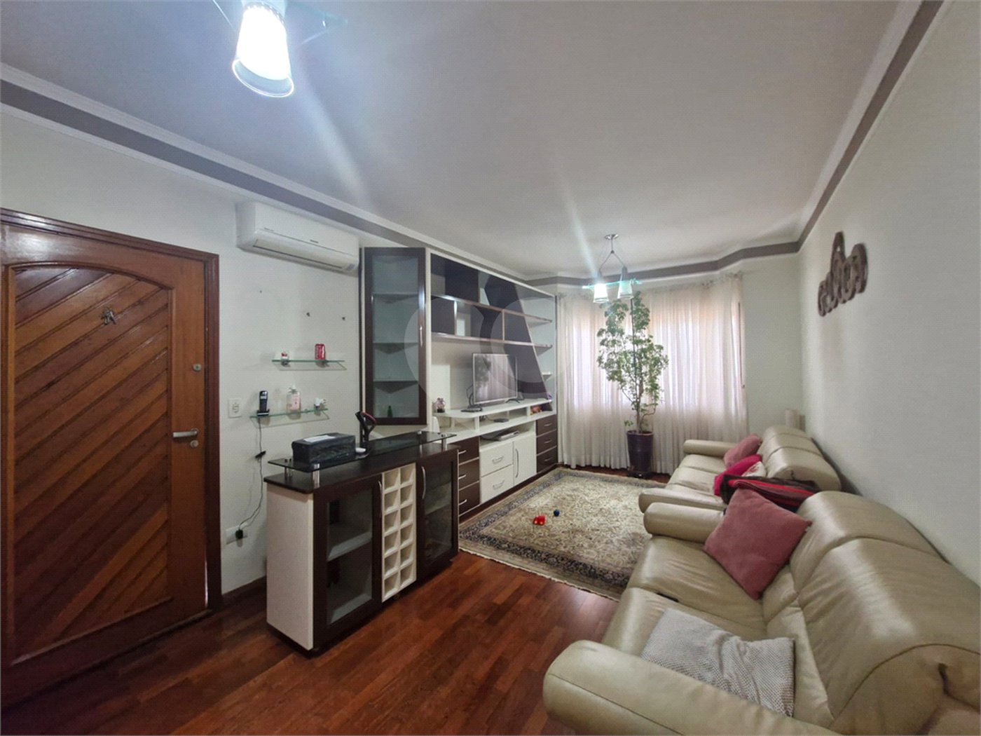 Casa à venda com 3 suítes no condomínio Residencial Jardim França, São Paulo - SP