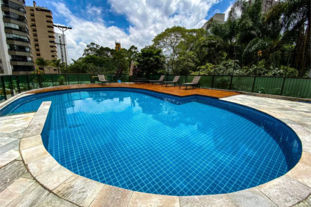 Apartamento à venda com 4 suítes em Vila Suzana, São Paulo, SP