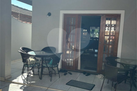 Casa à venda com 3 quartos, sendo 1 suíte, em Retiro das Fontes, Atibaia, SP