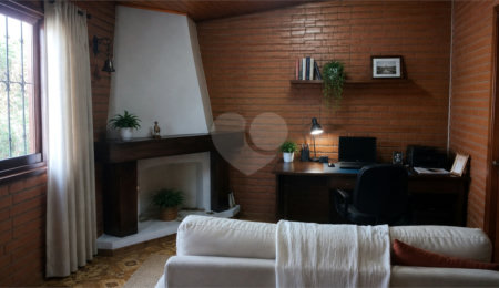 Casa à venda com 3 quartos, sendo 1 suíte,  em Guarapiranga, São Paulo, SP