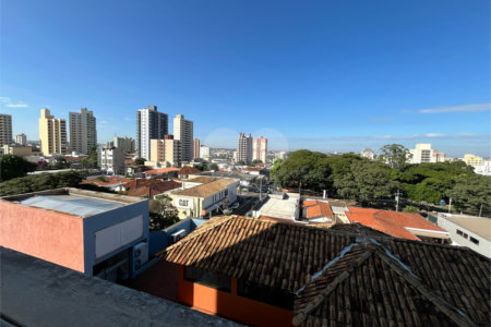 Apartamento mobiliado com 2 dormitórios sendo 1 suíte
