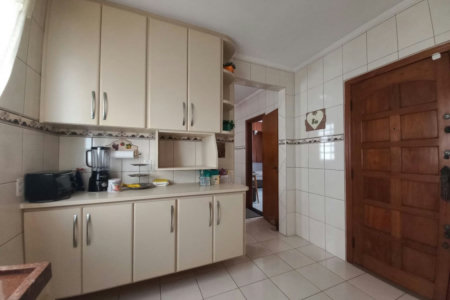 Belíssimo Apartamento de Frente, 3 Quartos, com Garagem Fechada, à Venda no Marapé – Santos/SP