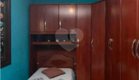 Casa Térrea à venda com 4 quartos, sendo 1 suíte,  em Vila Mazzei, São Paulo, SP