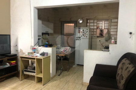 Casa Térrea à venda com 2 quartos em Santa Teresinha, São Paulo, SP