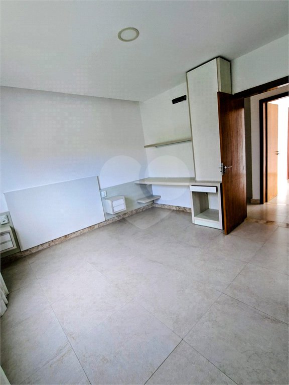 Casa à venda com 3 quartos, sendo 2 suítes, em Orla Norte, Porto Seguro, BA