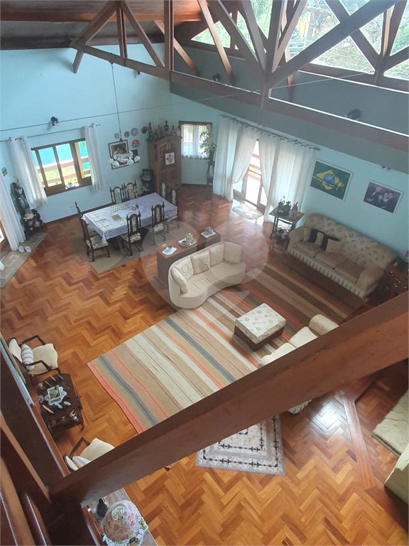 Casa à venda ou para alugar com 4 suítes em Vila Machado, Mairiporã, SP