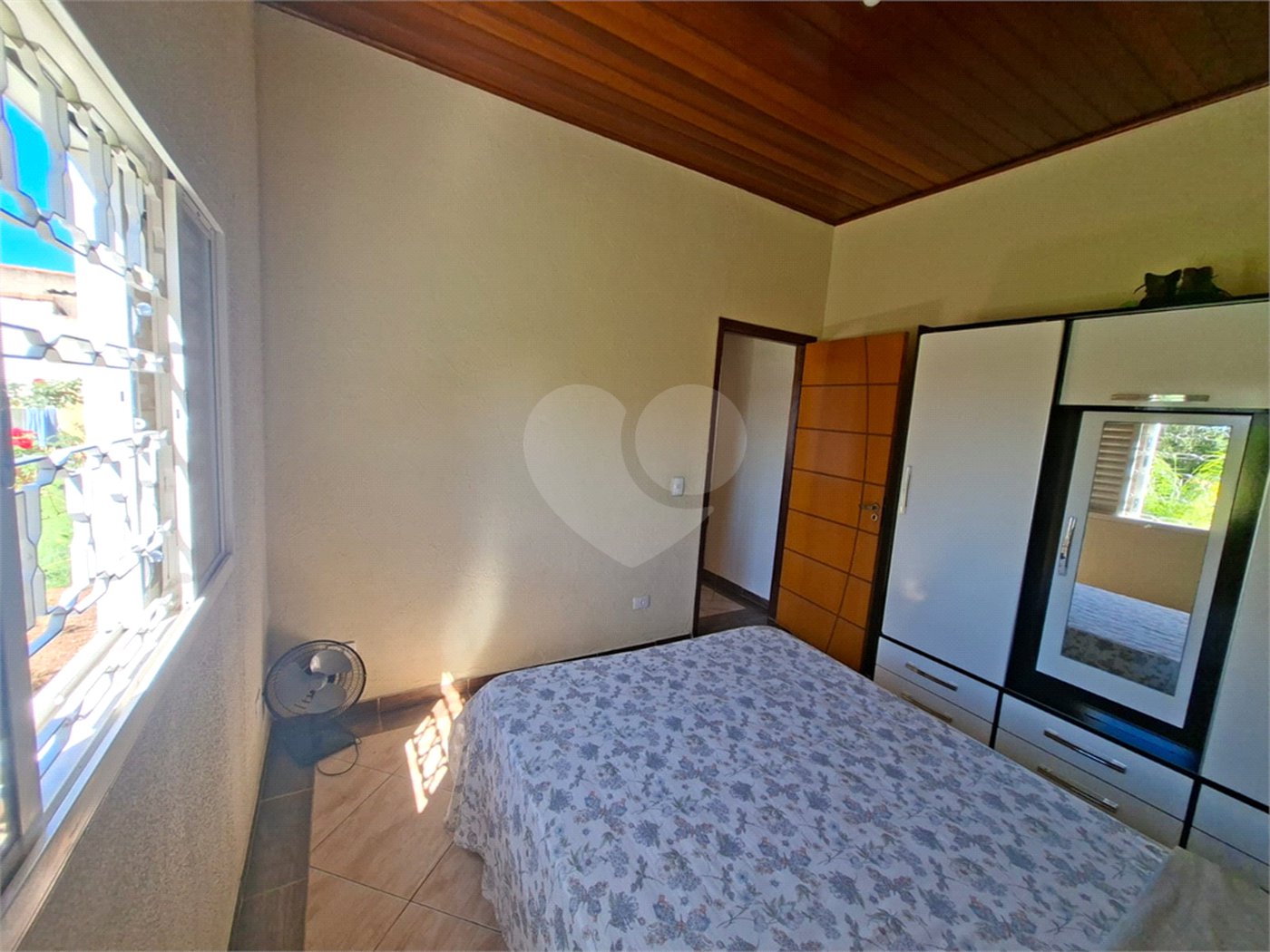 Casa à venda com 3 quartos, sendo 1 suíte,  em Tatetú, Alambari, SP