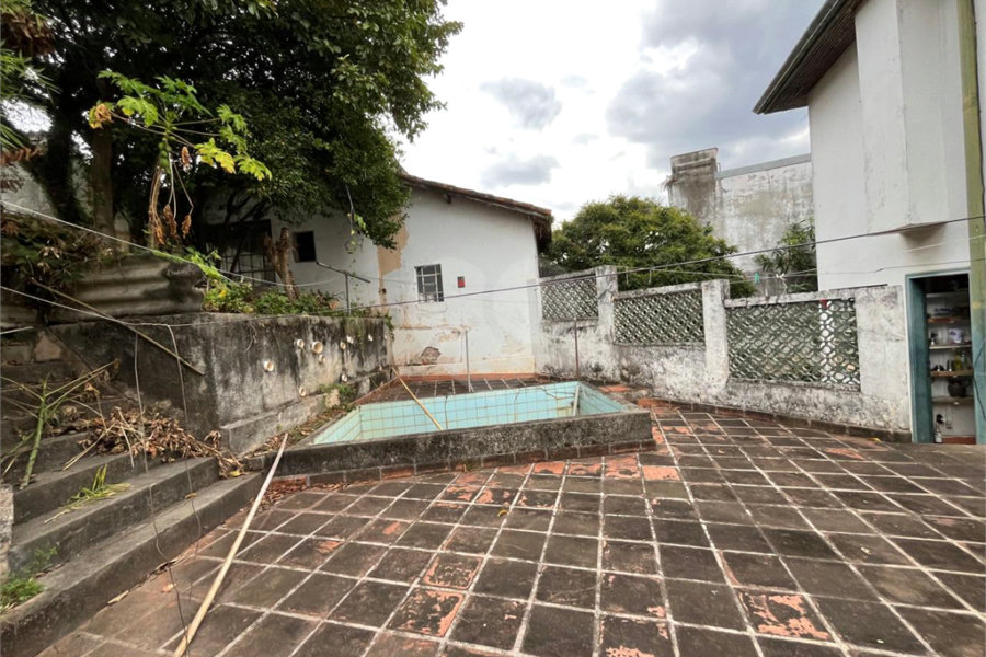 Sobrado à venda com 5 quartos, sendo 1 suíte, em Palmas do Tremembé, São Paulo, SP