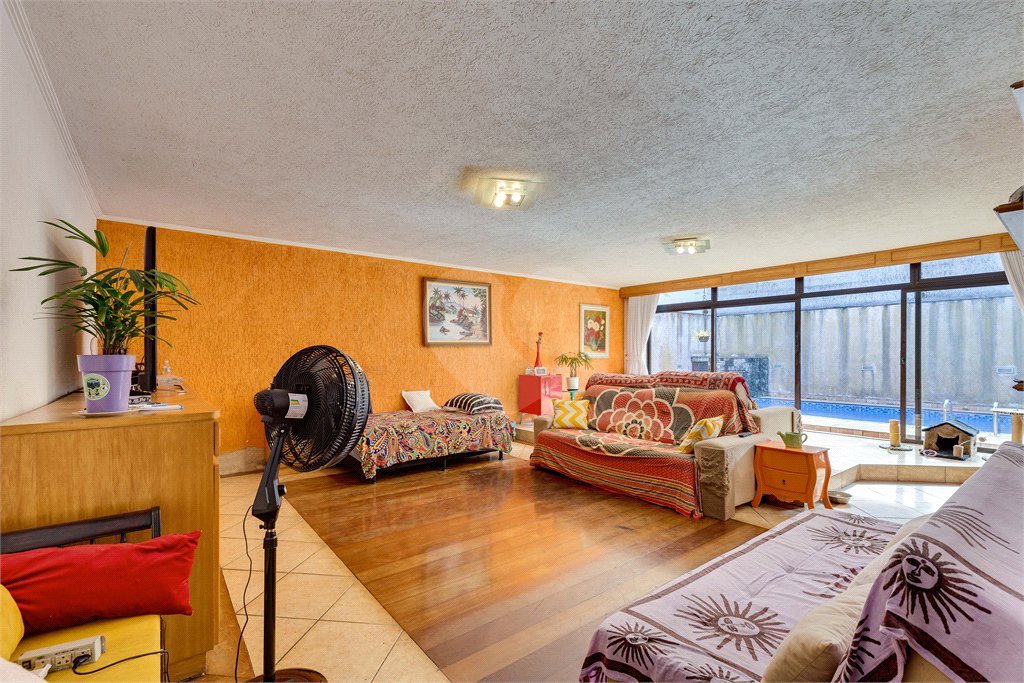 Casa de Vila à venda com 4 quartos, sendo 2 suítes,  no condomínio City Campo Grande, São Paulo - SP