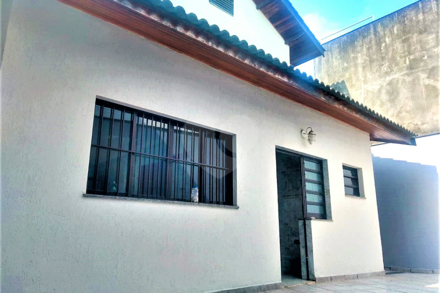 Sobrado à venda com 3 suítes em Jardim Leonor Mendes de Barros, São Paulo, SP
