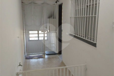 Sobrado à venda com 3 quartos, sendo 1 suíte, em Chácara Inglesa, São Paulo, SP