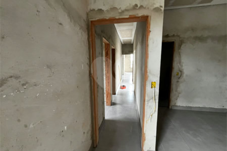Casa à venda com 3 quartos, sendo 1 suíte, no condomínio Residencial Tivolli, Itapetininga - SP