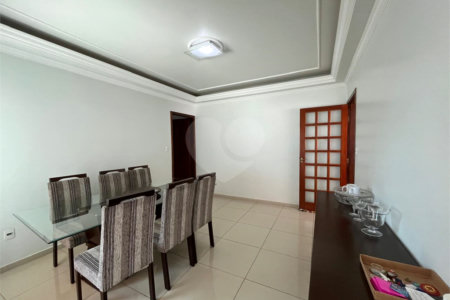 Casa à venda com 3 quartos em Jardim Alvorada, Itapetininga, SP