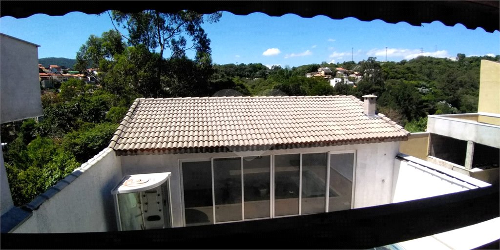 Casa à venda com 4 quartos, sendo 2 suítes, em Barreiro, Mairiporã, SP