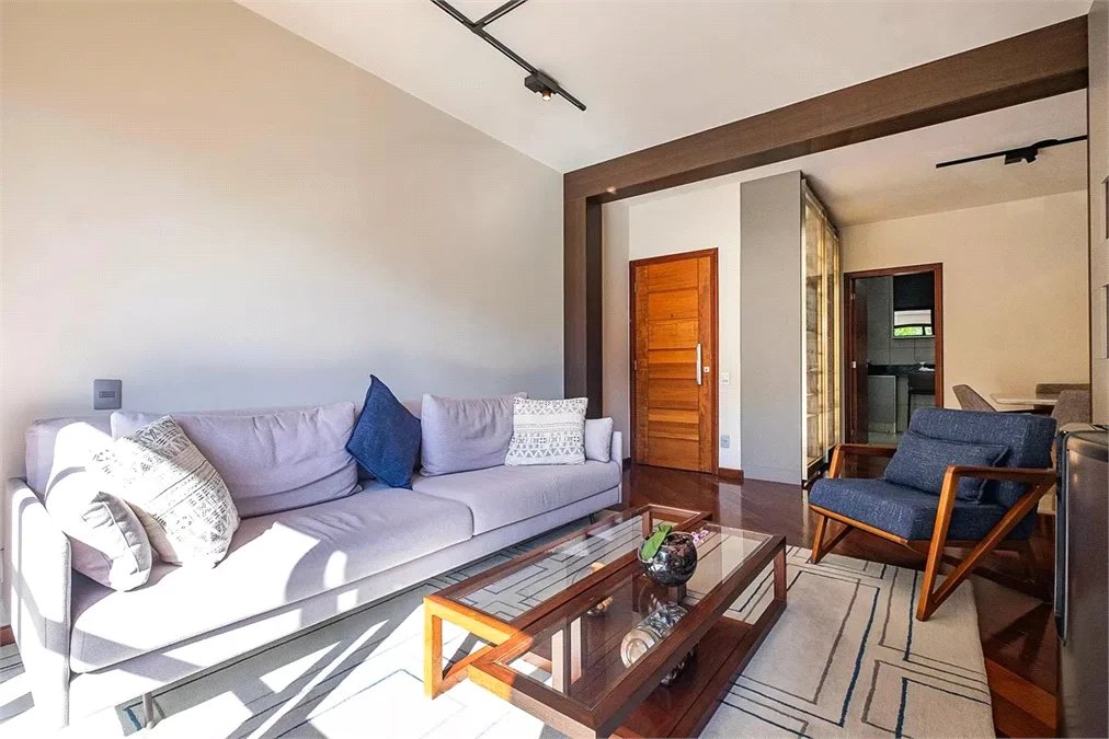 Apartamento à venda com 3 quartos, sendo 1 suíte,  em Jardim das Bandeiras, São Paulo, SP