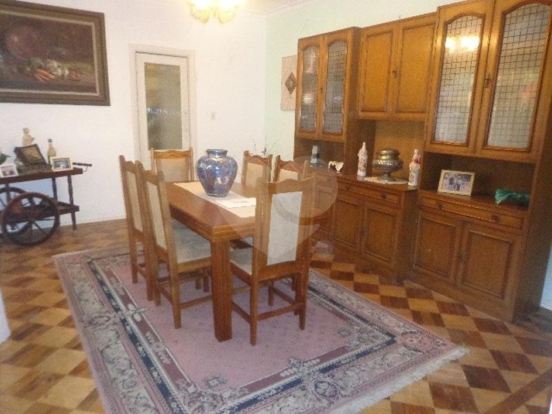 Sobrado à venda com 3 quartos, sendo 2 suítes, em Indianópolis, São Paulo, SP