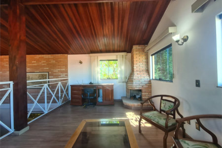Casa à venda com 3 suítes no condomínio Portal do Sabia, Araçoiaba da Serra - SP