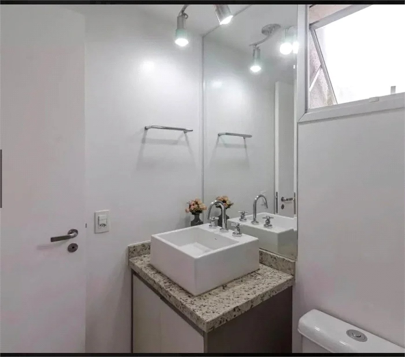 Apartamento à venda com 2 quartos, sendo 1 suíte, em Vila Andrade, São Paulo, SP