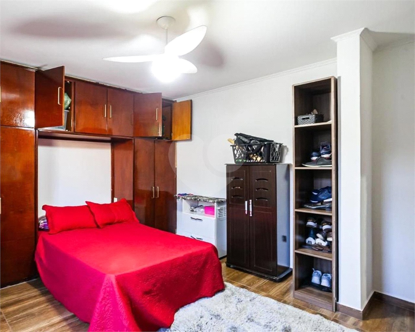 Casa à venda com 3 quartos, sendo 1 suíte, em Parque das Nações, Santo André, SP