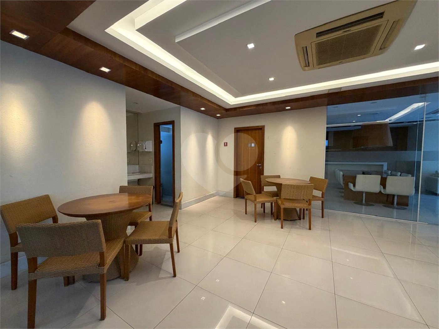 Apartamento à venda com 3 suítes em Braga, Cabo Frio, RJ