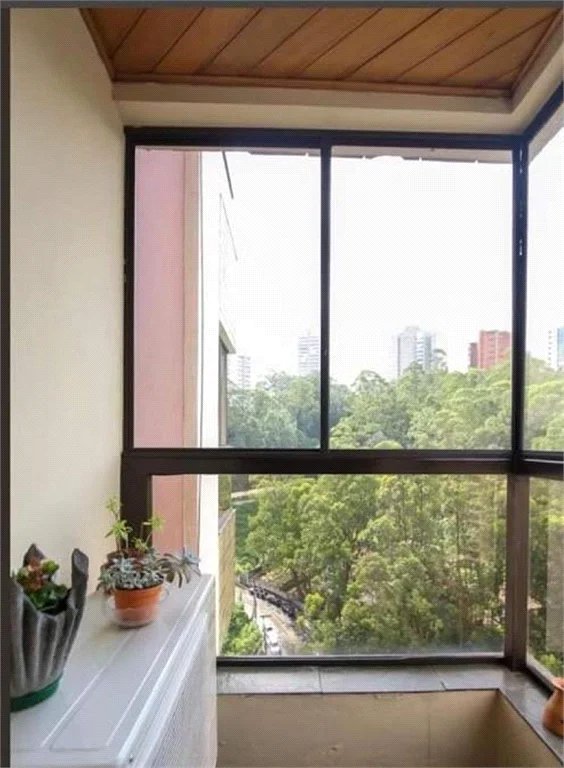 Apartamento à venda com 3 suítes em Vila Andrade, São Paulo, SP