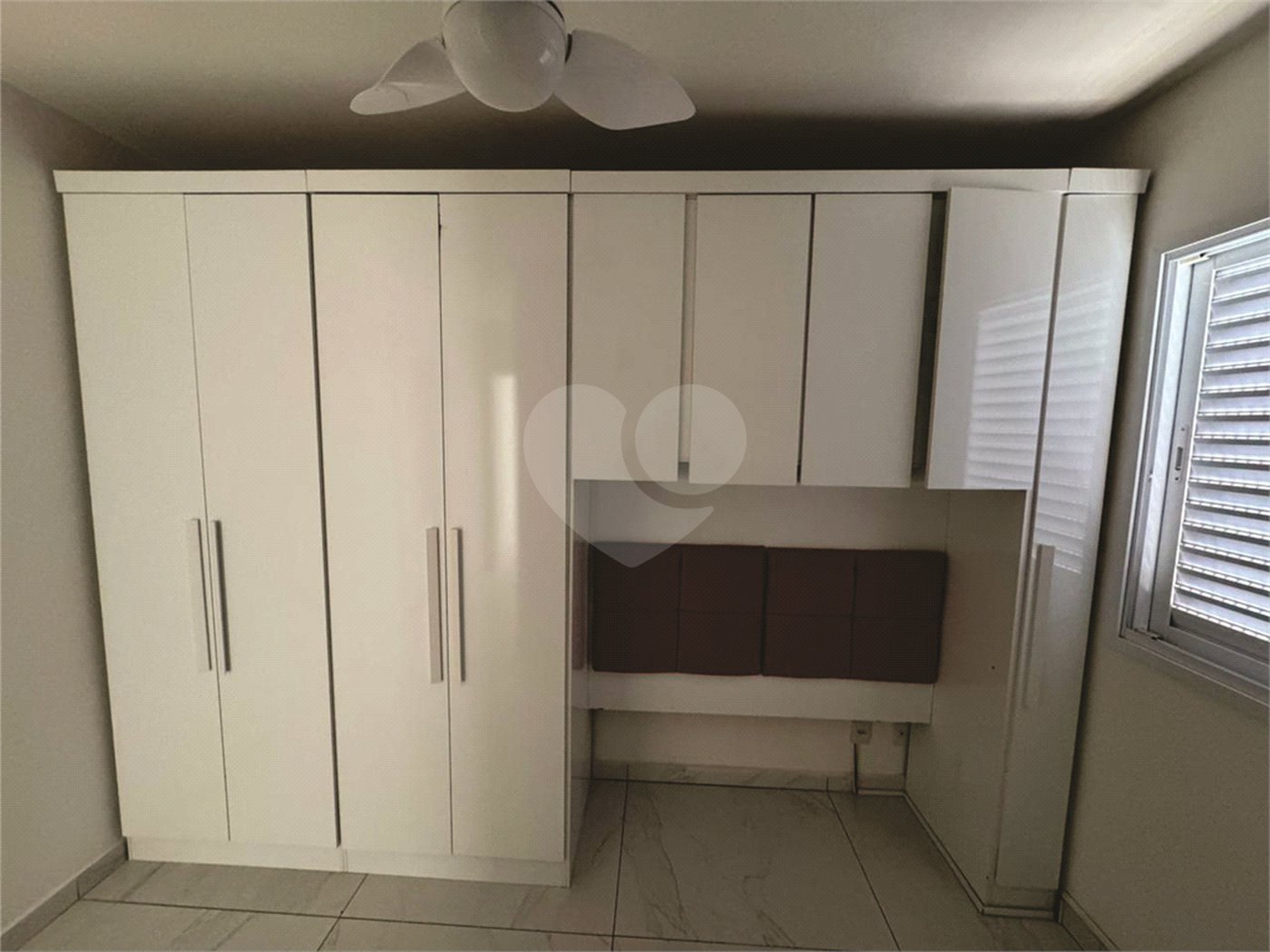 Apartamento à venda com 2 quartos, sendo 1 suíte, em Vila Marina, São Paulo, SP