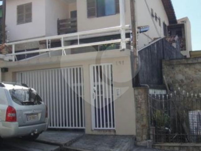 Sobrado à venda com 3 quartos, sendo 2 suítes,  em Vila Mazzei, São Paulo, SP