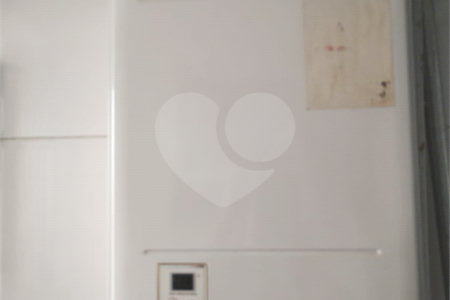 Apartamento à venda com 3 quartos, sendo 1 suíte,  em Jardim Ester Yolanda, São Paulo, SP