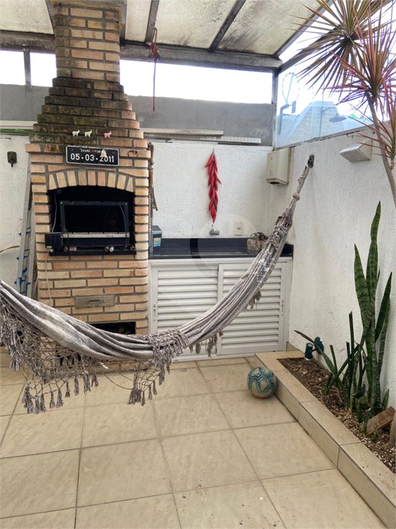 Casa à venda com 3 quartos, sendo 1 suíte, no condomínio Villaggio Portobello, São Paulo - SP