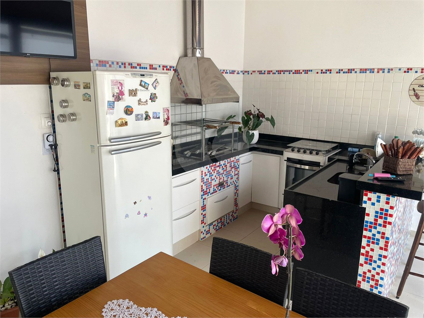 Casa à venda com 3 quartos, sendo 1 suíte, no condomínio Quinta da Boa Vista, Jundiaí - SP
