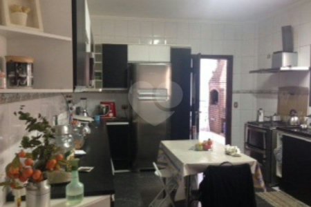 Sobrado à venda com 3 quartos, sendo 1 suíte, em Vila Aurora (zona Norte), São Paulo, SP