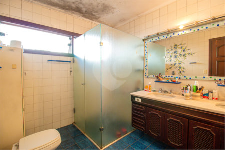 Casa à venda com 4 quartos, sendo 2 suítes, em Chácara Flora, São Paulo, SP