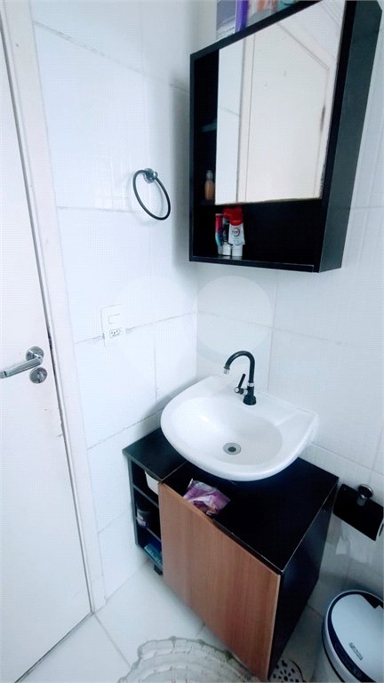 Apartamento à venda com 2 quartos em Conjunto Residencial Irai, Suzano, SP