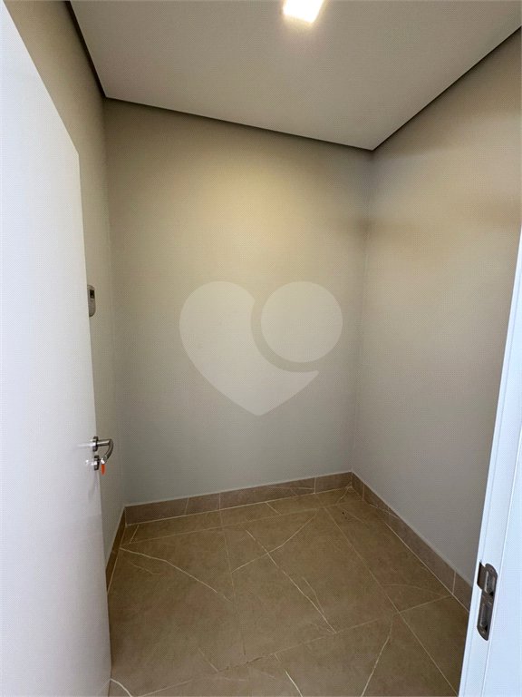 Casa à venda com 4 suítes no condomínio Villas do Golf, Itu - SP