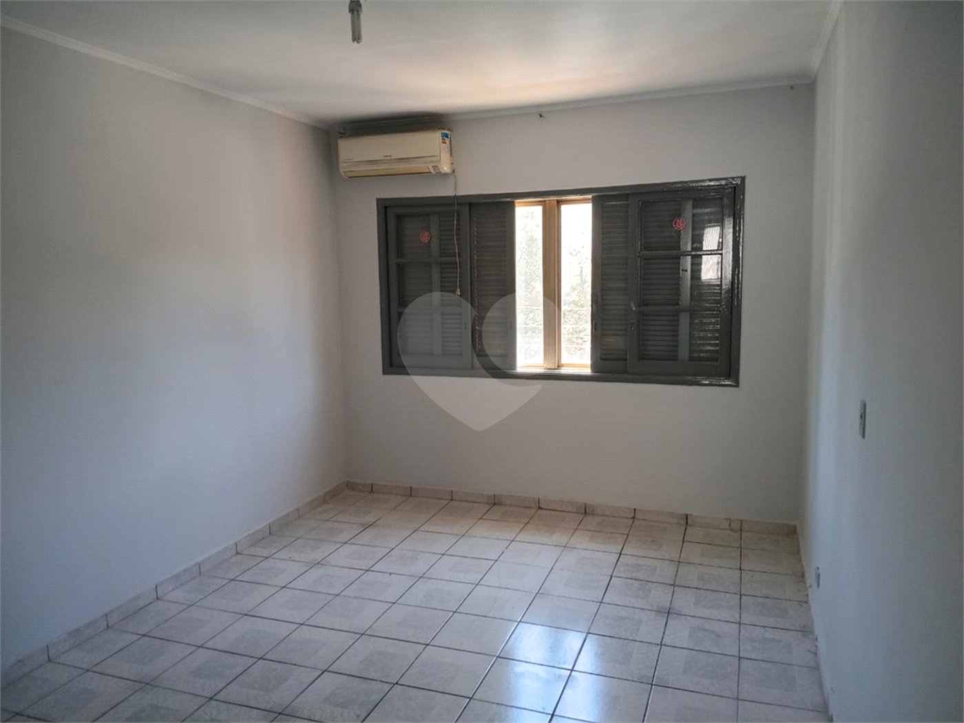 Sobrado à venda com 3 quartos, sendo 1 suíte,  no Centro, Santo André, SP