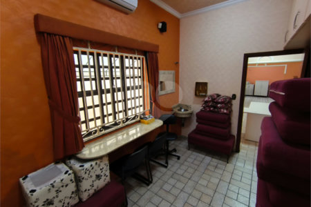 Casa à venda ou para alugar com 1 suíte, no Centro, Itapetininga, SP