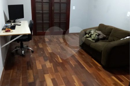 Casa à venda com 2 quartos, sendo 1 suíte, em Vila Industrial, Mogi das Cruzes, SP