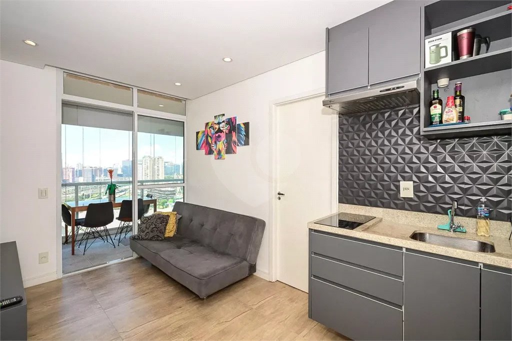 Apartamento à venda com 1 suíte em Real Parque, São Paulo, SP