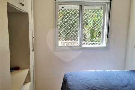 Apartamento à venda com 3 quartos, sendo 1 suíte,  em Vila Andrade, São Paulo, SP