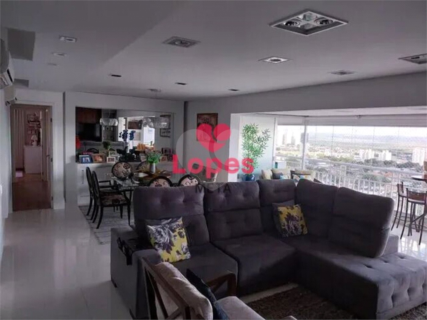 Apartamento à venda com 4 quartos, sendo 2 suítes, em Jardim Esplanada, São José dos Campos, SP
