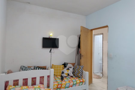 Casa à venda com 3 quartos, sendo 1 suíte,  em Vila Rei, Mogi das Cruzes, SP