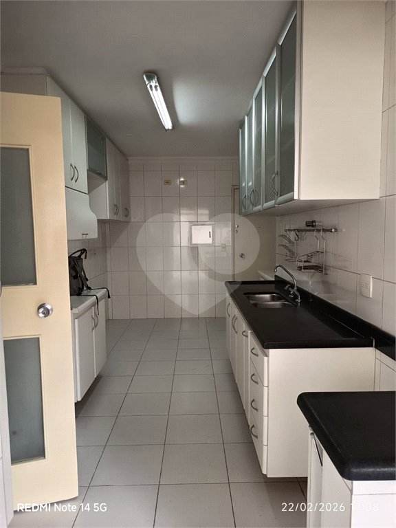 Apartamento para alugar com 3 quartos, sendo 1 suíte,  em Cerqueira Cesar, São Paulo, SP