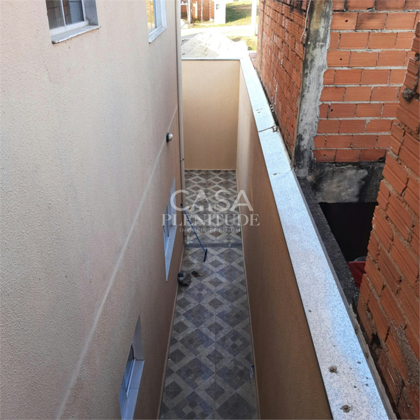 Sobrado à venda com 2 quartos, sendo 1 suíte, em Jardim dos Pássaros, Sorocaba, SP
