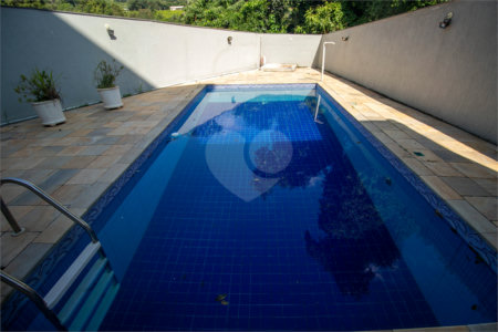 Casa à venda ou para alugar com 5 quartos, sendo 1 suíte, no condomínio Vila de Roma, São Roque - SP