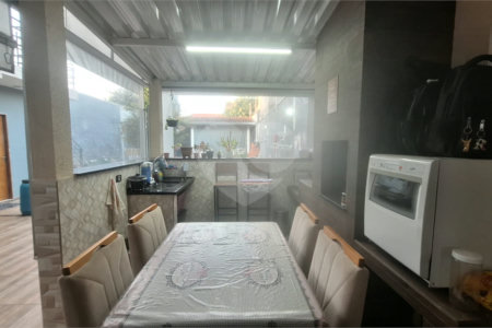 Casa à venda com 3 quartos, sendo 2 suítes, em Parque dos Eucaliptos, Sorocaba, SP